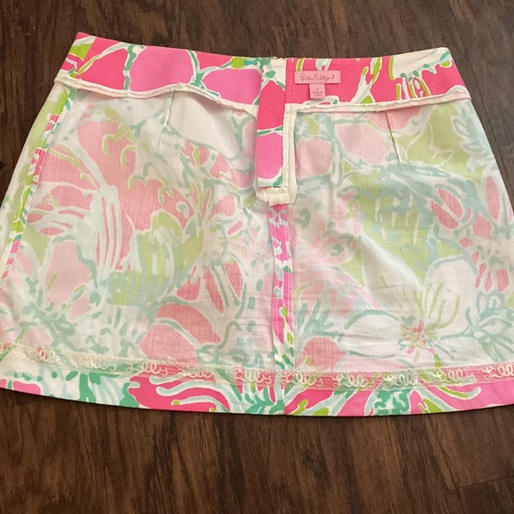 Lilly Pulitzer floral mini skirt - Picture 4 of 4